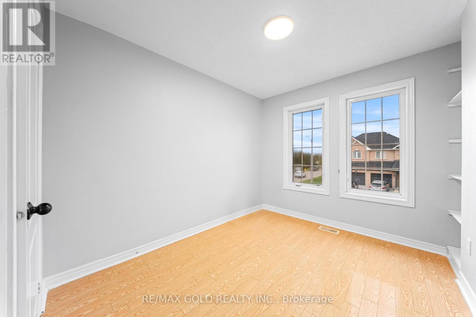 70 Crystalview Crescent, Brampton, Ontario  L6P 2S3 - Photo 16 - W13839764