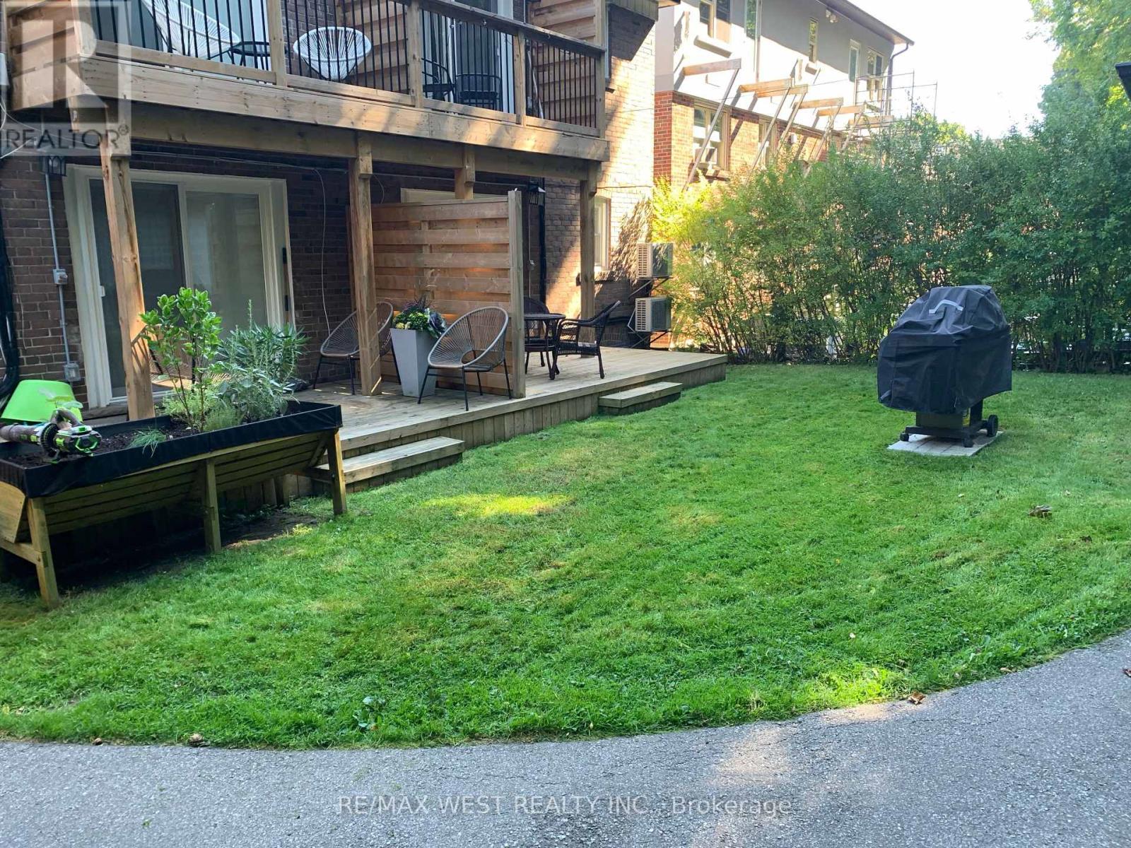 Unit 1 - 258 South Kingsway, Toronto, Ontario  M6S 3V1 - Photo 21 - W13839770