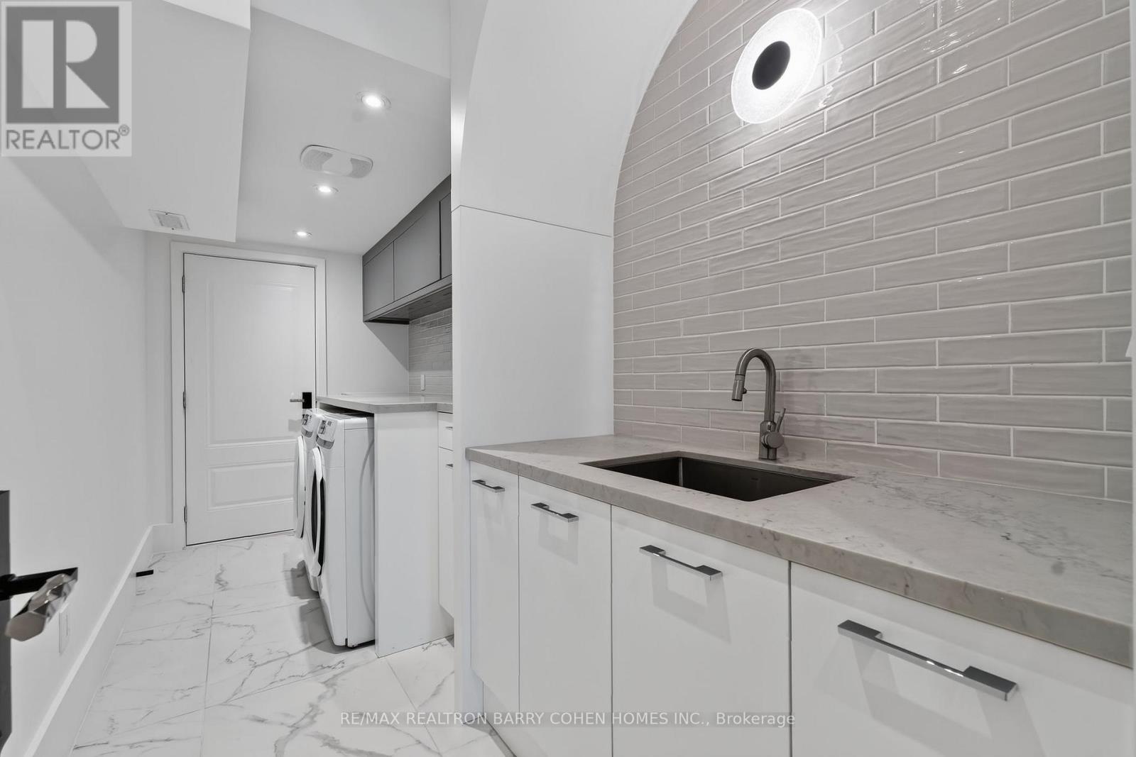 119 Glengrove Avenue W, Toronto, Ontario  M4R 1P1 - Photo 44 - C13837912