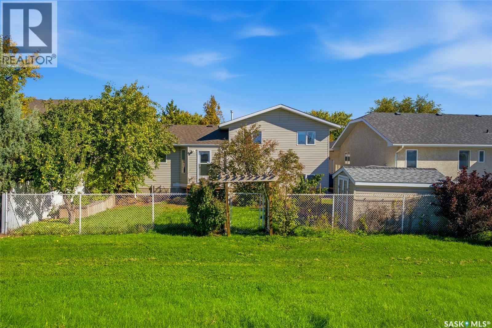 602 Haslam Crescent, Saskatoon, Saskatchewan  S7S 1E8 - Photo 31 - SK049868