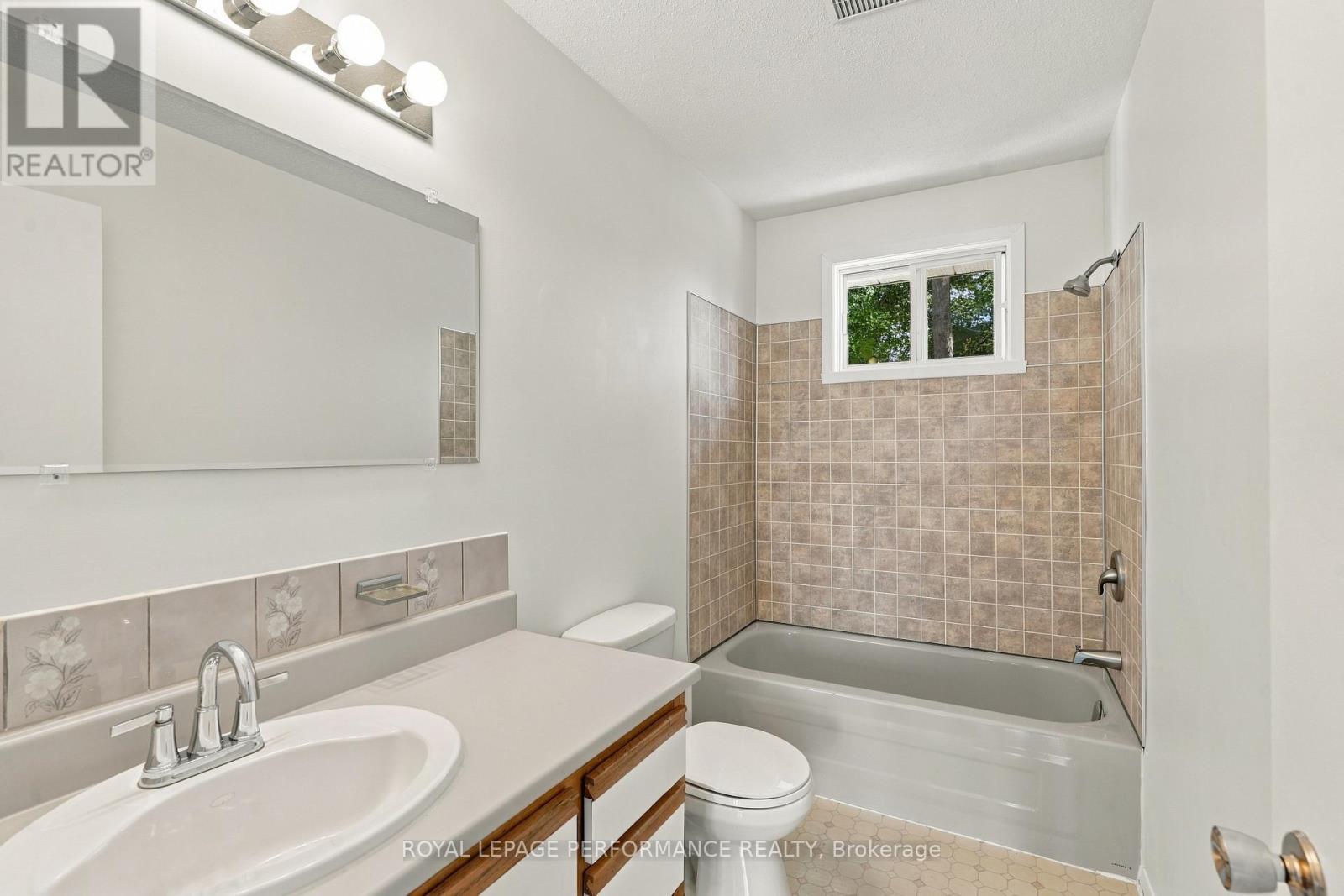 589-591 Bolt Road, Alfred And Plantagenet, Ontario  K0B 1A0 - Photo 10 - X13833850