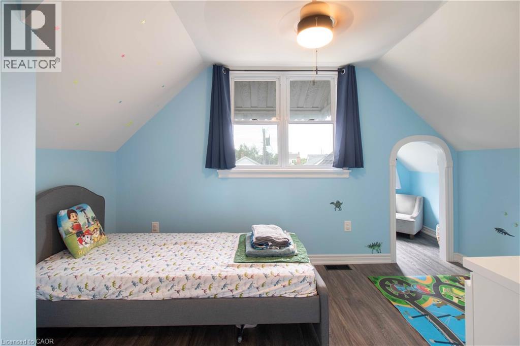9 Bridge Street, St. Catharines, Ontario  L2S 2V7 - Photo 22 - 40866499
