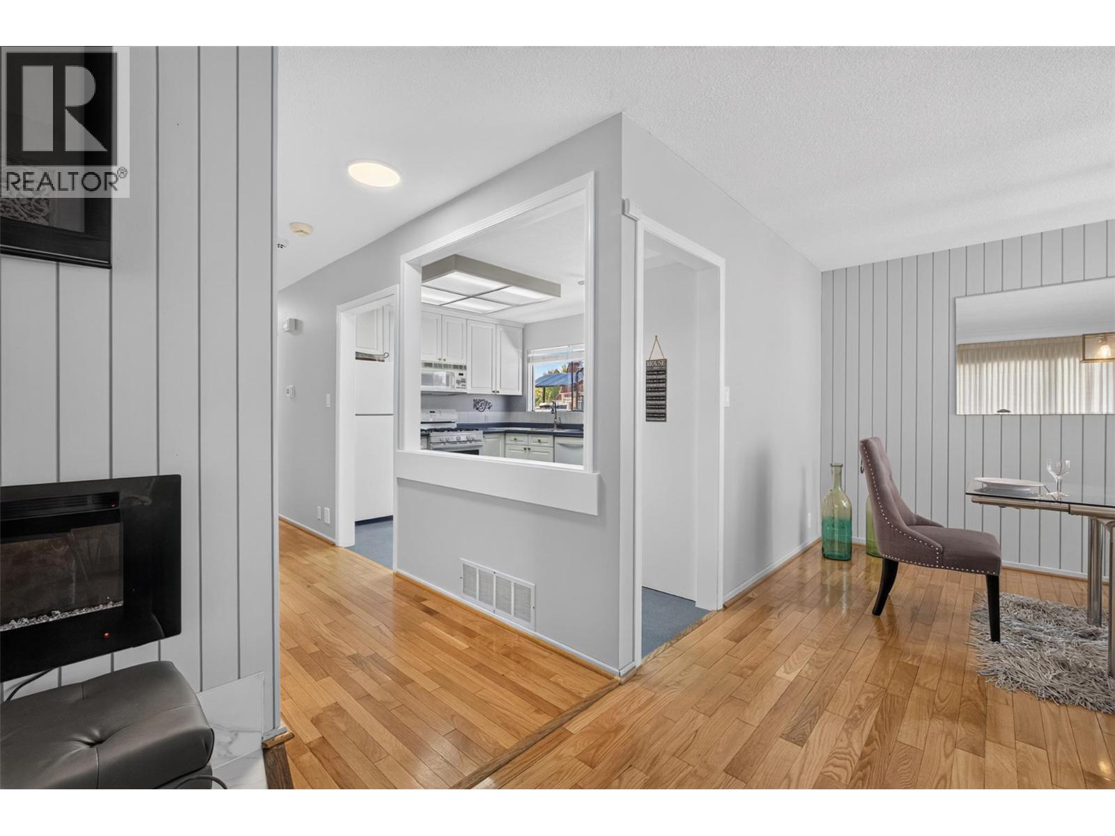 1261 Lawson Avenue, Kelowna, British Columbia  V1Y 6V1 - Photo 44 - 10400817