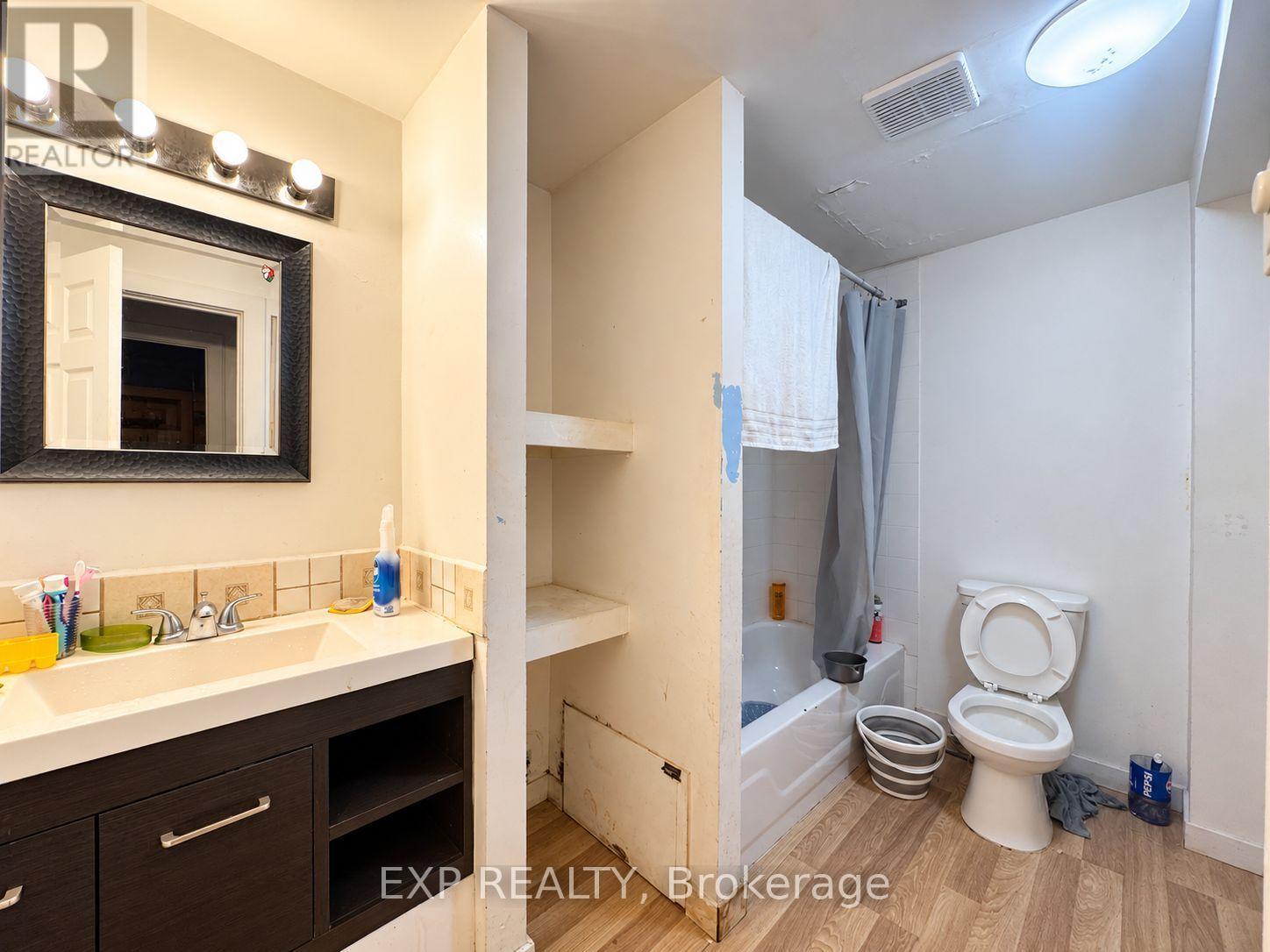 202 Rochester Street, Ottawa, Ontario  K1R 7M6 - Photo 12 - X13834104