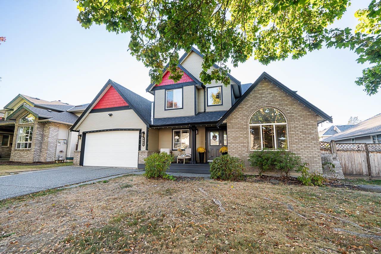 6069 170 Street, Surrey, British Columbia  V3S 3Y7 - Photo 2 - R3167614