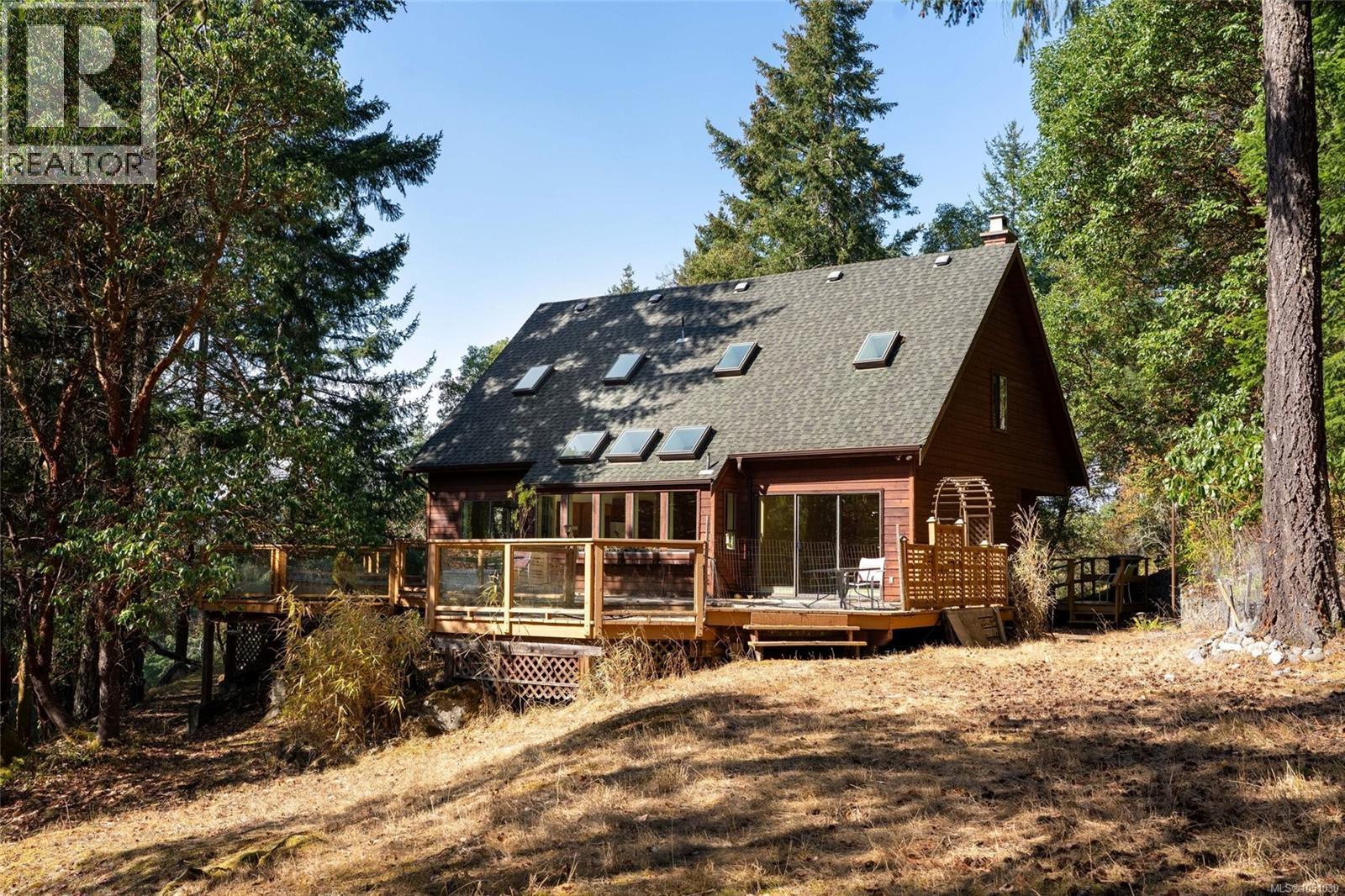 614 Tammy Pl, Highlands, British Columbia