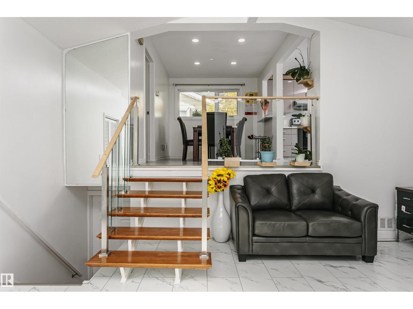 7204 92b Av Nw, Edmonton, Alberta  T6B 0W2 - Photo 13 - E4510847