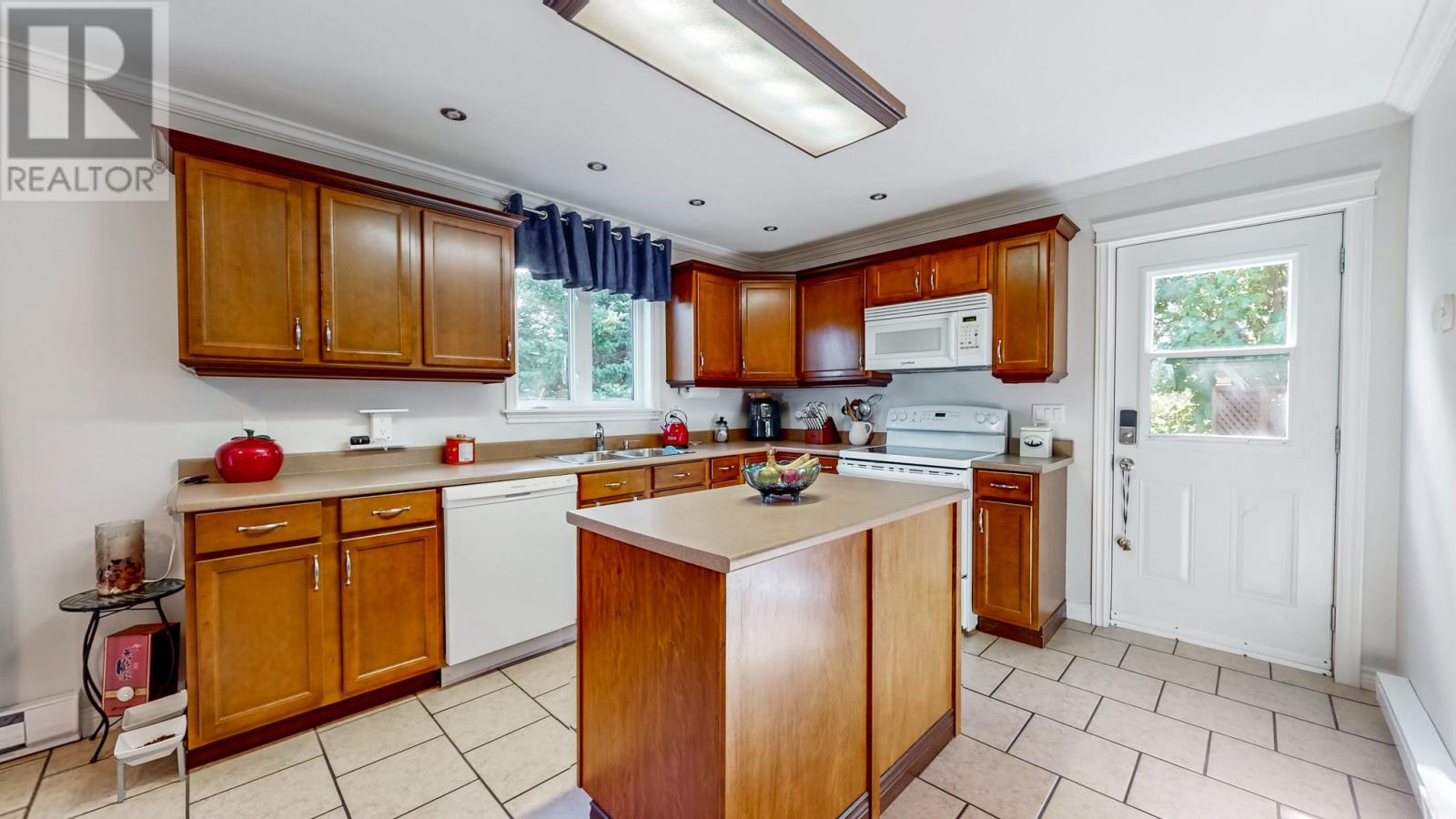 35 Chaytors Road photo 5