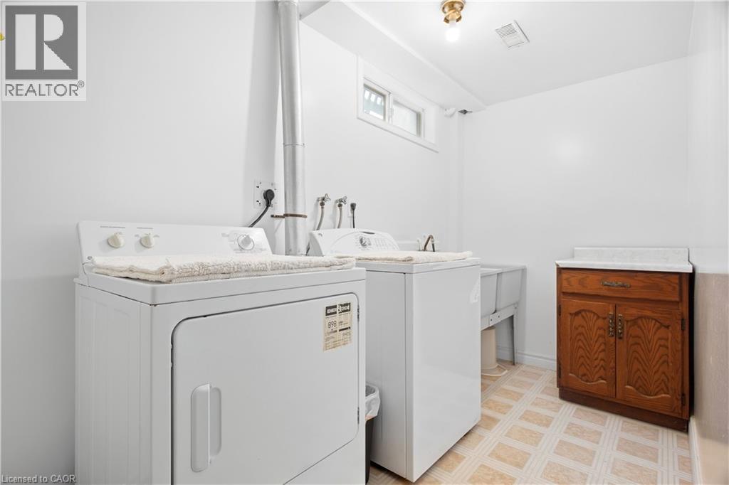 93 Old Chicopee Drive, Kitchener, Ontario  N2A 3R7 - Photo 36 - 40864390