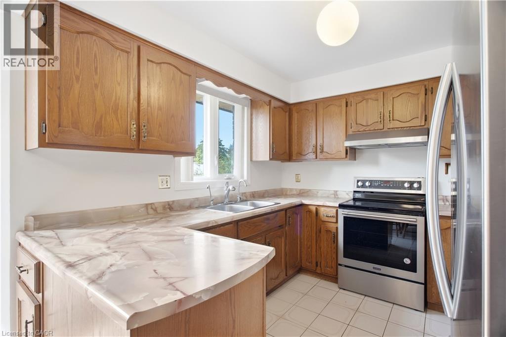 93 Old Chicopee Drive, Kitchener, Ontario  N2A 3R7 - Photo 16 - 40864390