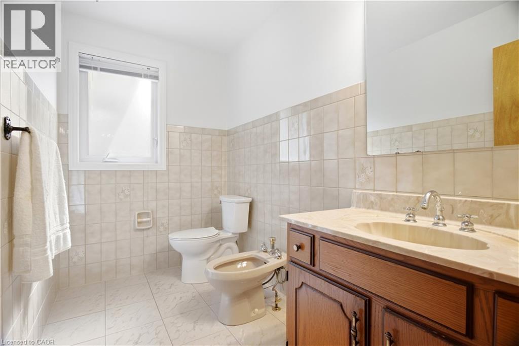 93 Old Chicopee Drive, Kitchener, Ontario  N2A 3R7 - Photo 14 - 40864390