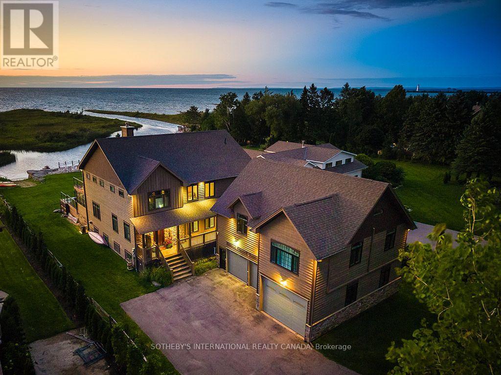 156 BARTLETT BOULEVARD, Collingwood, Ontario