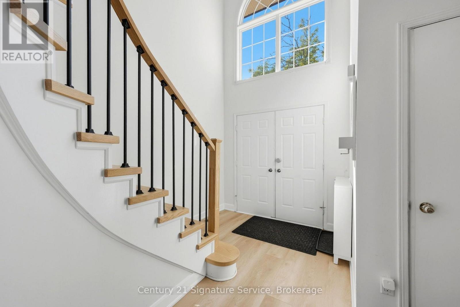 8 - 500 Silverthorne Crescent, Mississauga, Ontario  L5R 1W3 - Photo 5 - W13827200