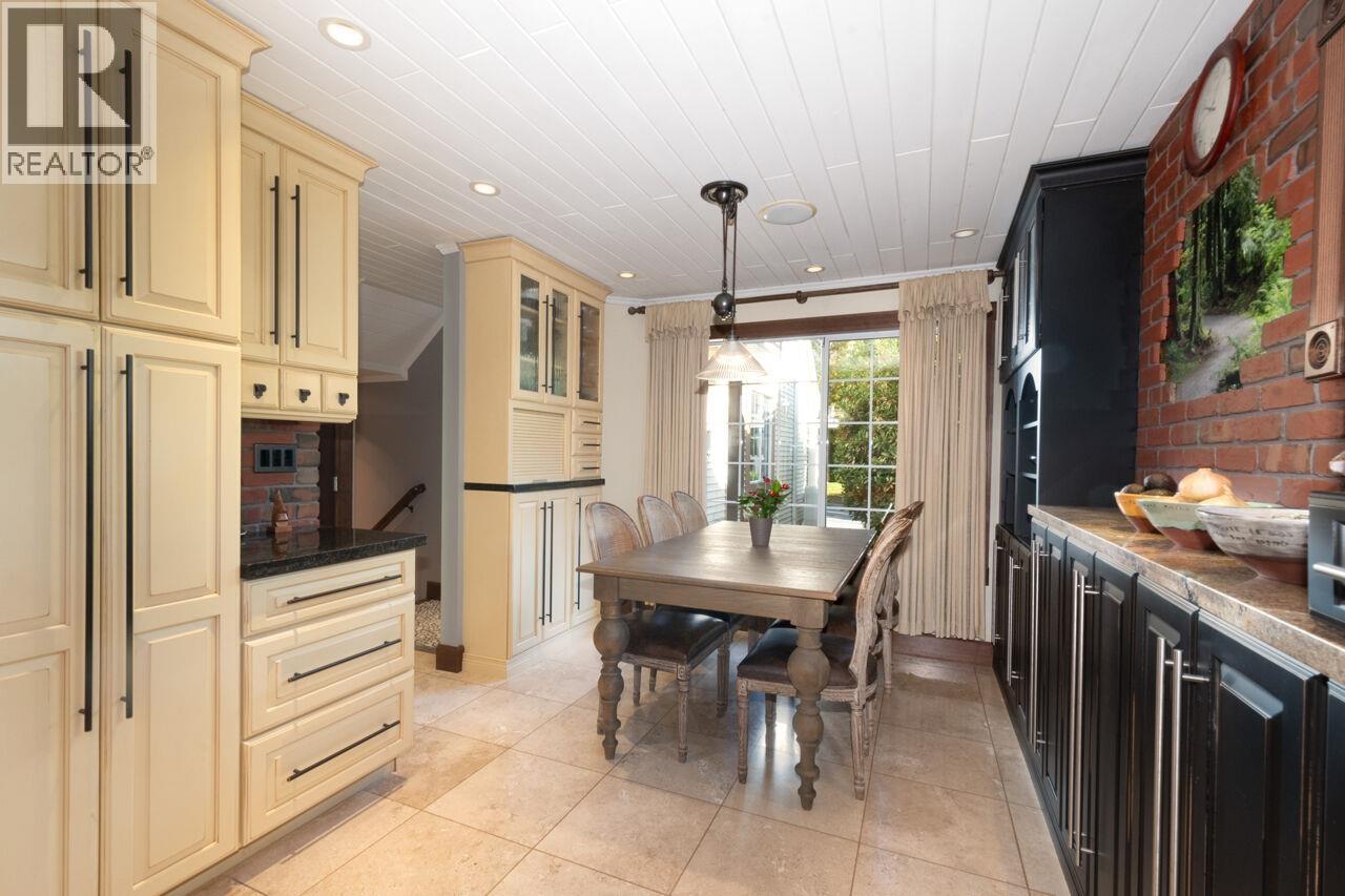 39 3939 Indian River Drive, North Vancouver, British Columbia  V7G 2P6 - Photo 6 - R3170423