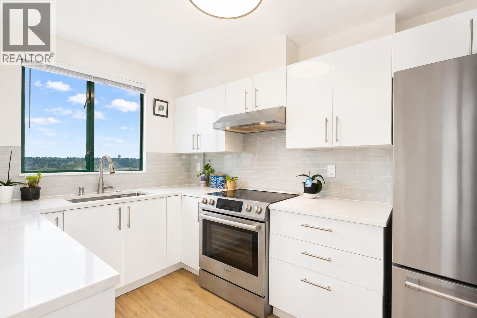 1205 420 CARNARVON STREET, New Westminster, British Columbia