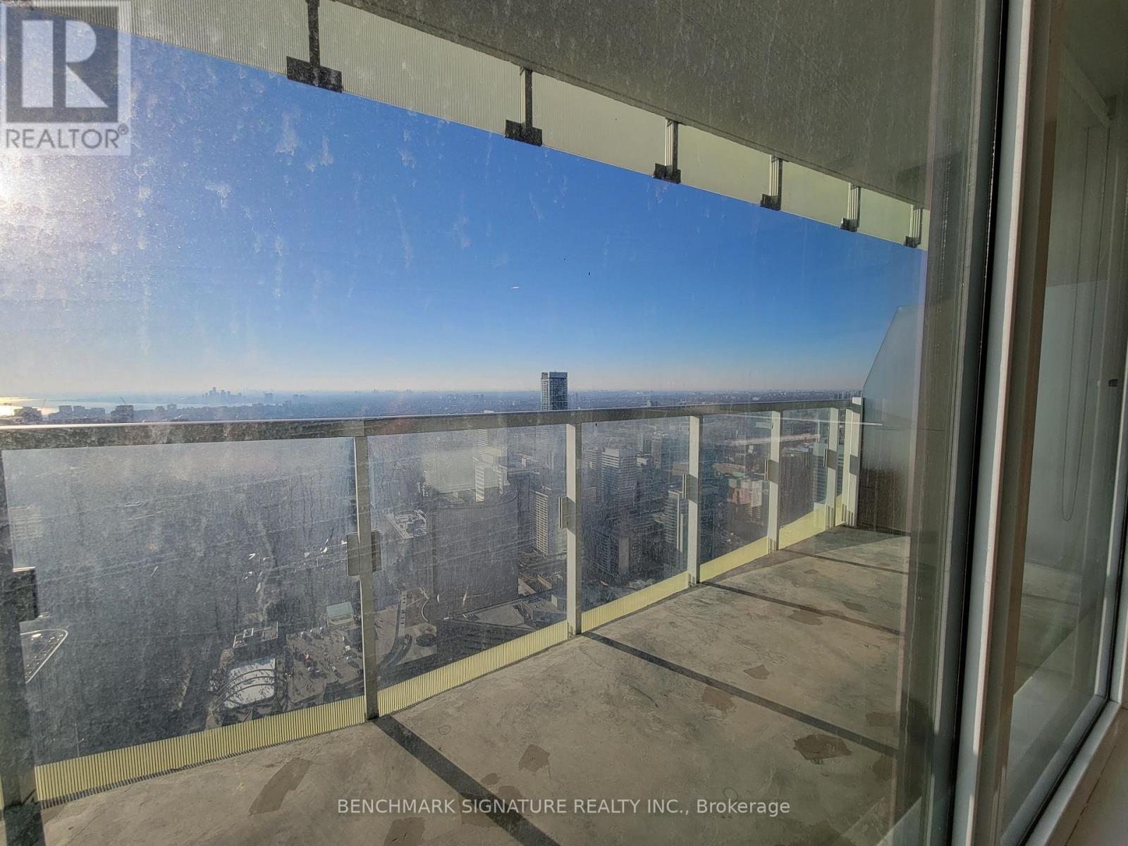 5810 - 197 Yonge Street, Toronto, Ontario  M5B 1M4 - Photo 4 - C13840080