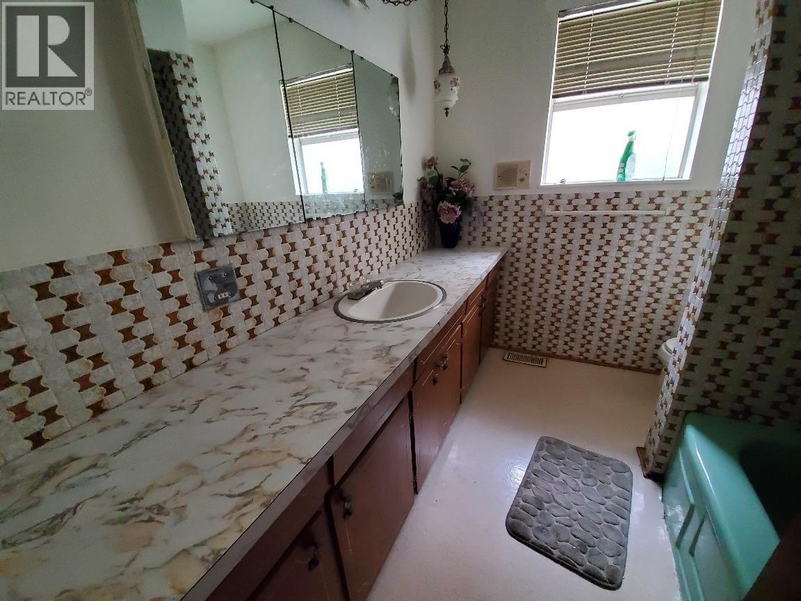 Upper 644 W 14TH STREET