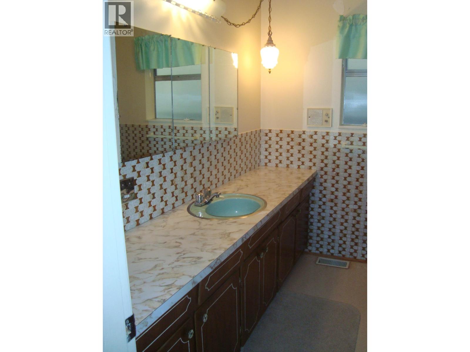 Upper 644 W 14TH STREET