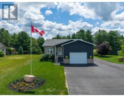 16 WILLIAMS DRIVE, Bancroft, Ontario