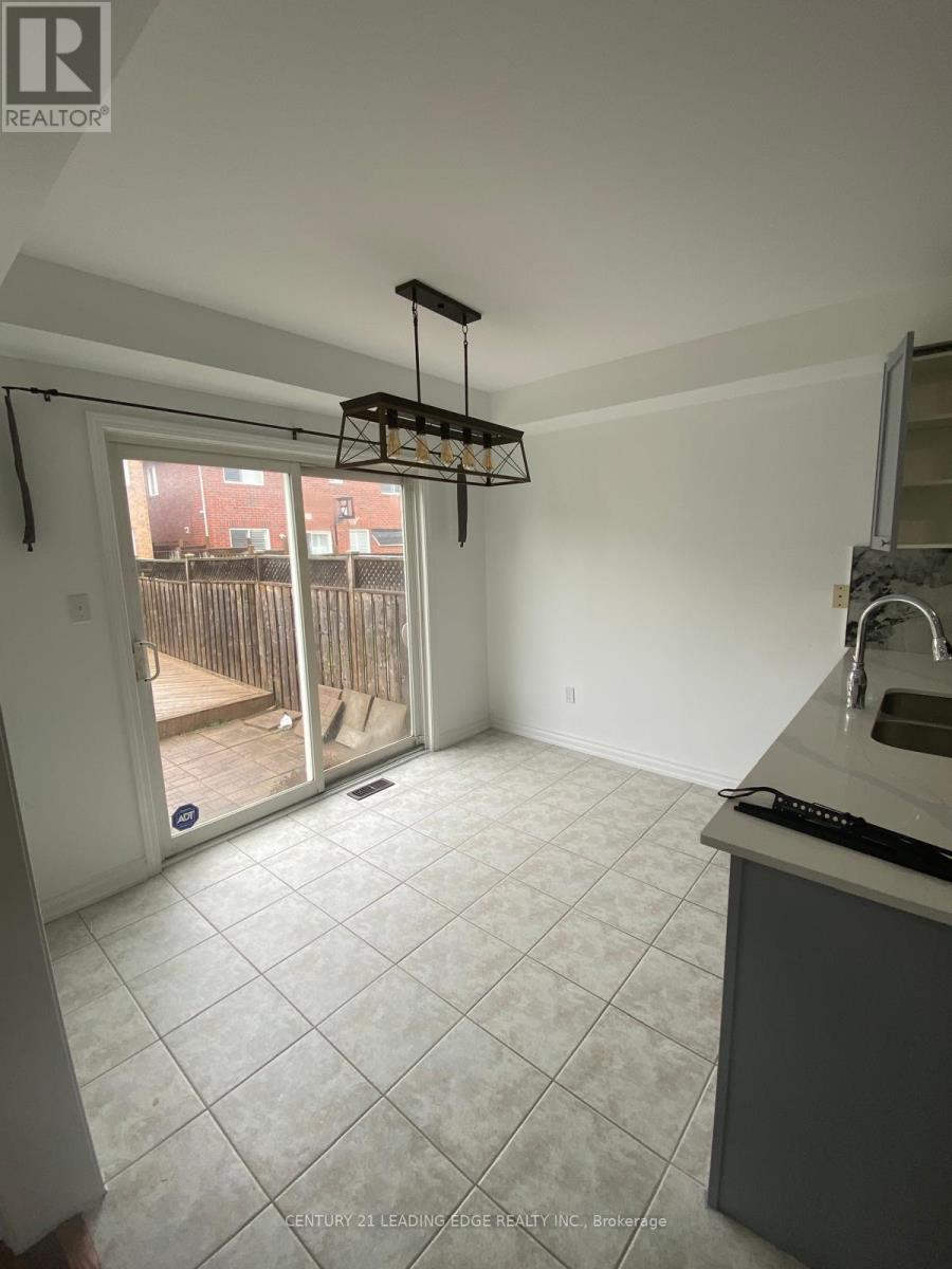 71 Jessop Drive, Brampton, Ontario  L7A 3N4 - Photo 9 - W13749082