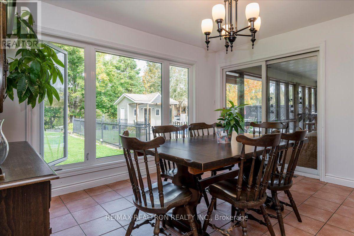 34 Howard Drive, Oro-Medonte, Ontario  L0L 2E0 - Photo 11 - S13840094