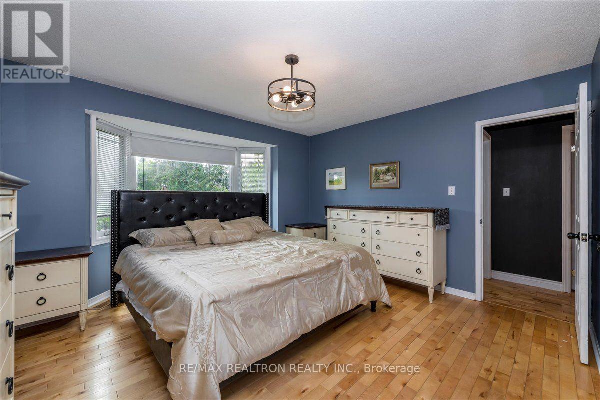 34 Howard Drive, Oro-Medonte, Ontario  L0L 2E0 - Photo 14 - S13840094