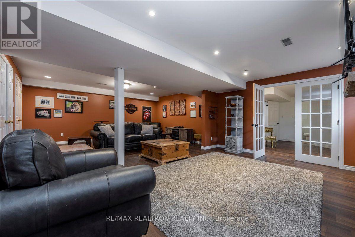 34 Howard Drive, Oro-Medonte, Ontario  L0L 2E0 - Photo 22 - S13840094