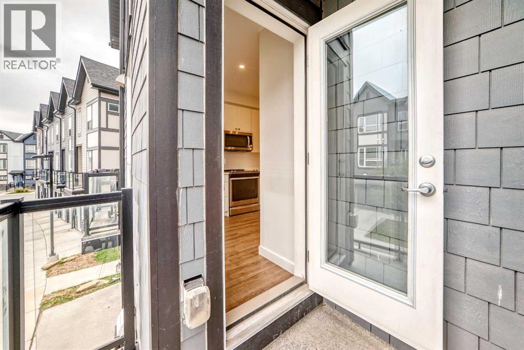 208, 15 Evanscrest Park NW