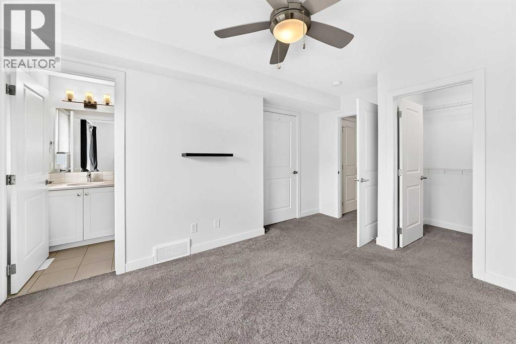 208, 15 Evanscrest Park NW