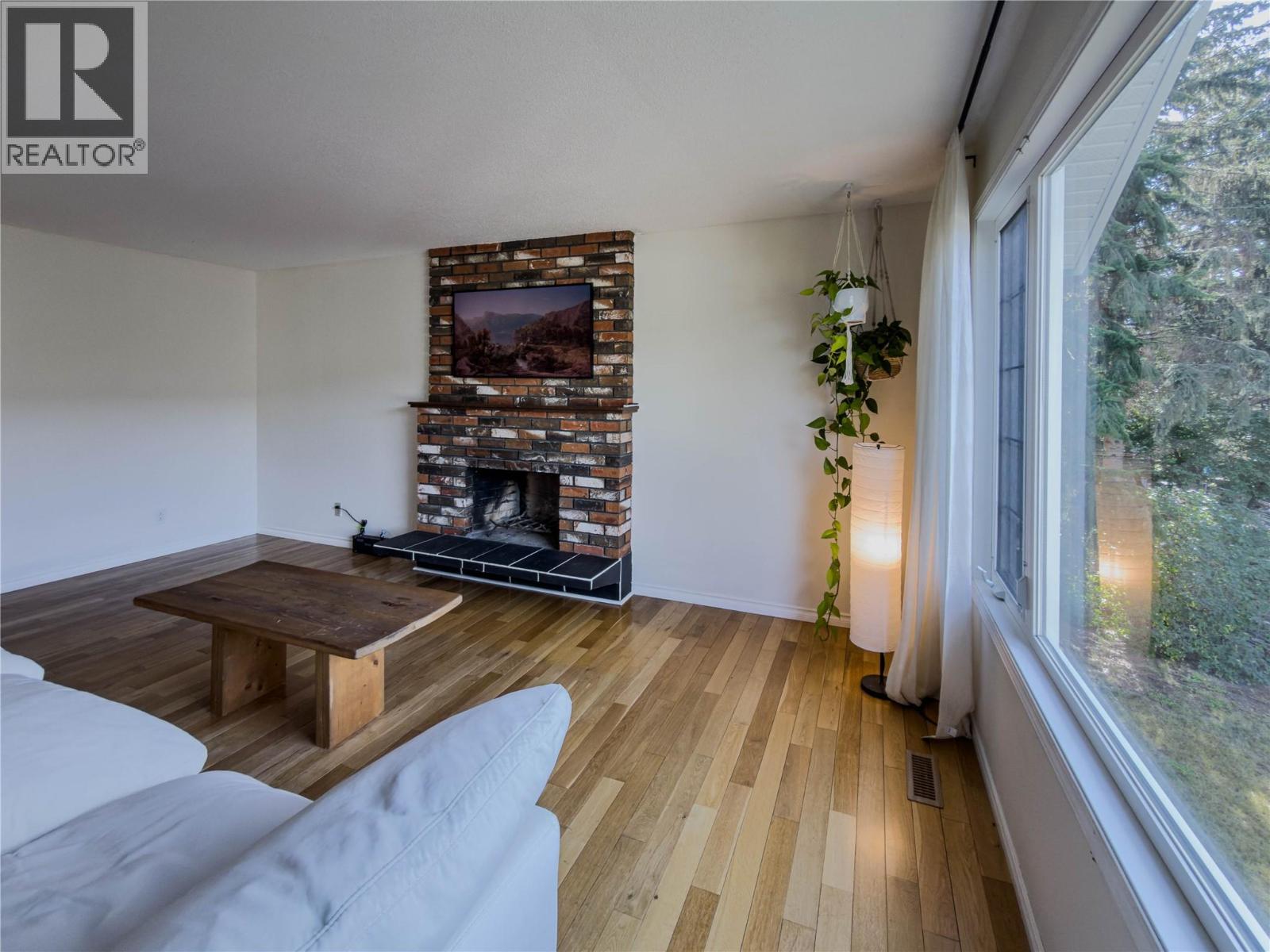 1595 Mt Dufferin Avenue, Kamloops, British Columbia  V2E 1A8 - Photo 4 - 10402062
