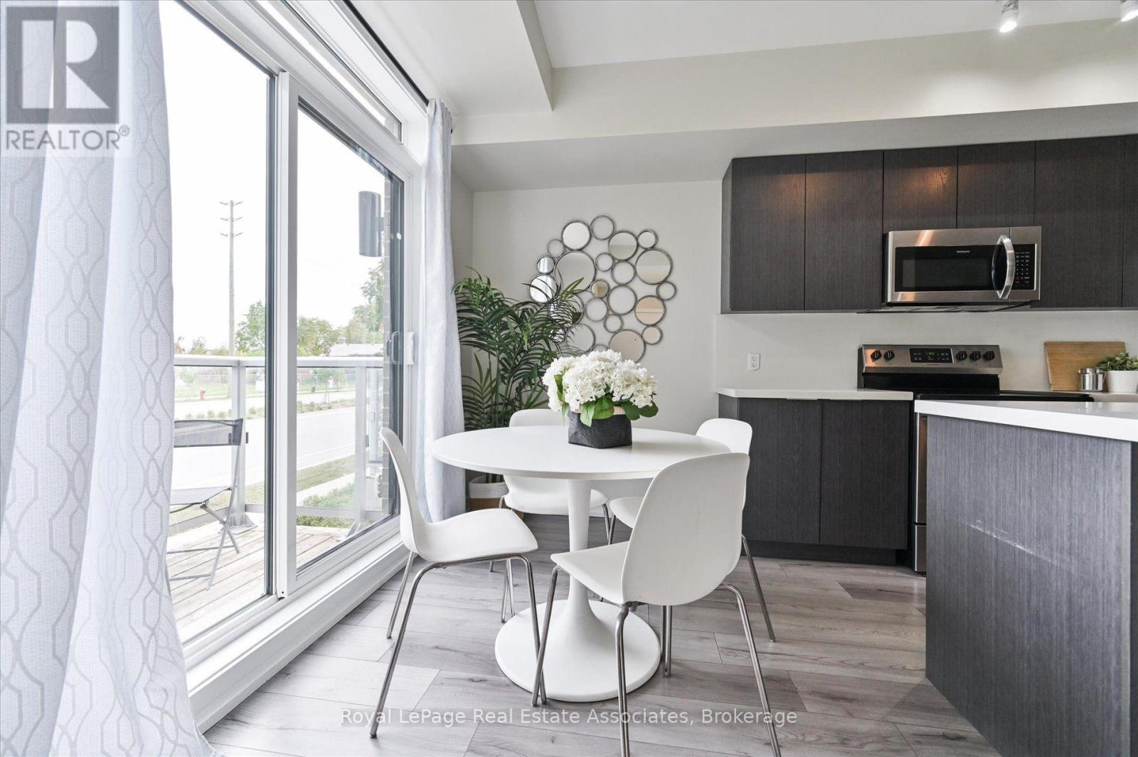 204 - 3058 Sixth Line, Oakville, Ontario  L6M 1P8 - Photo 4 - W13822300