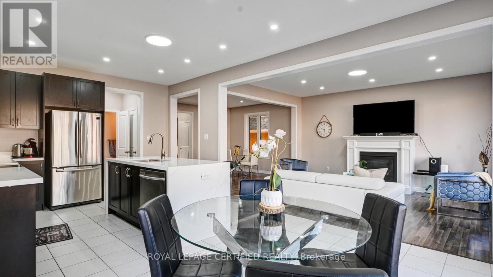 33 Robbins Ridge, Brant, Ontario  N3L 0H2 - Photo 13 - X13837508