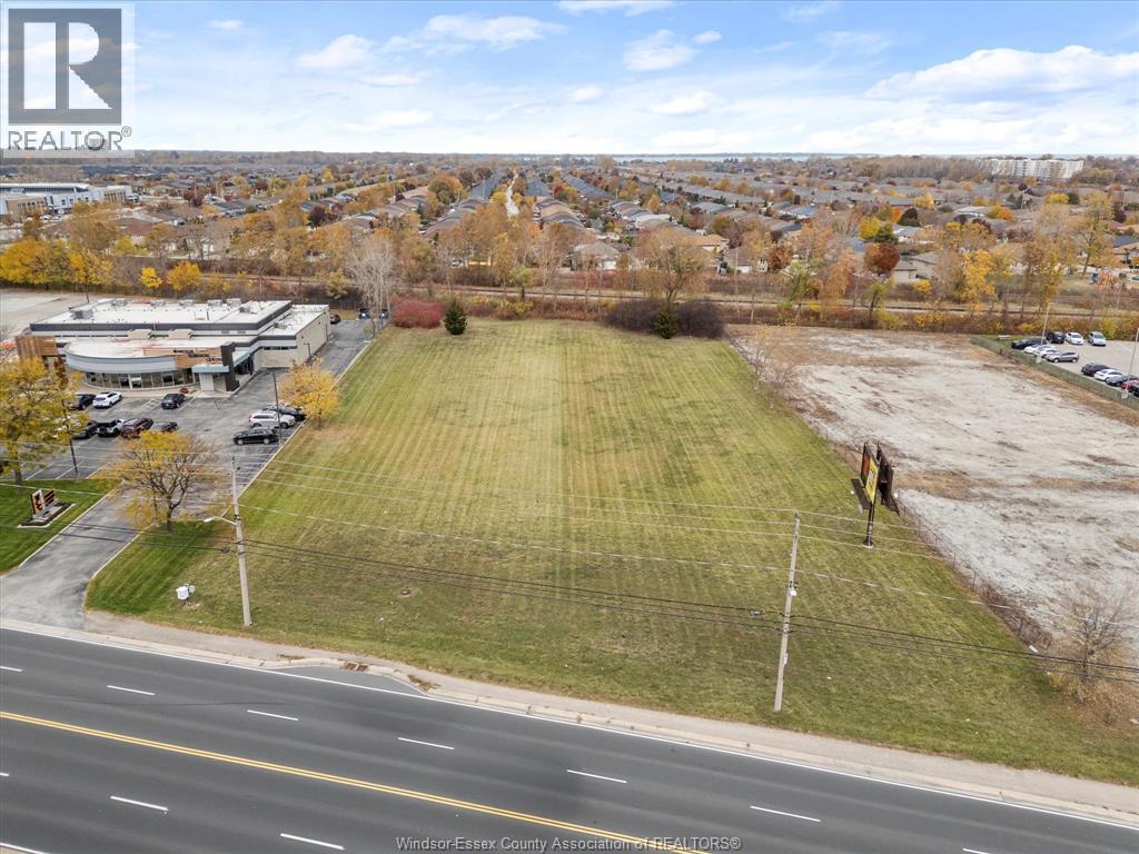10982 TECUMSEH ROAD East, Windsor, Ontario
