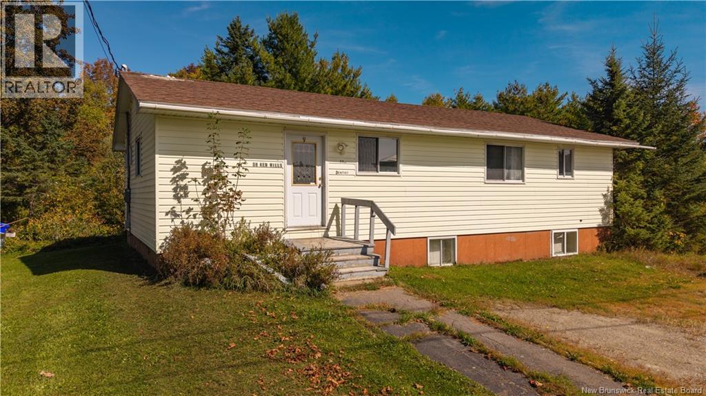 33 Victiora Street, St. Stephen, New Brunswick  E3L 2S5 - Photo 4 - NB148758