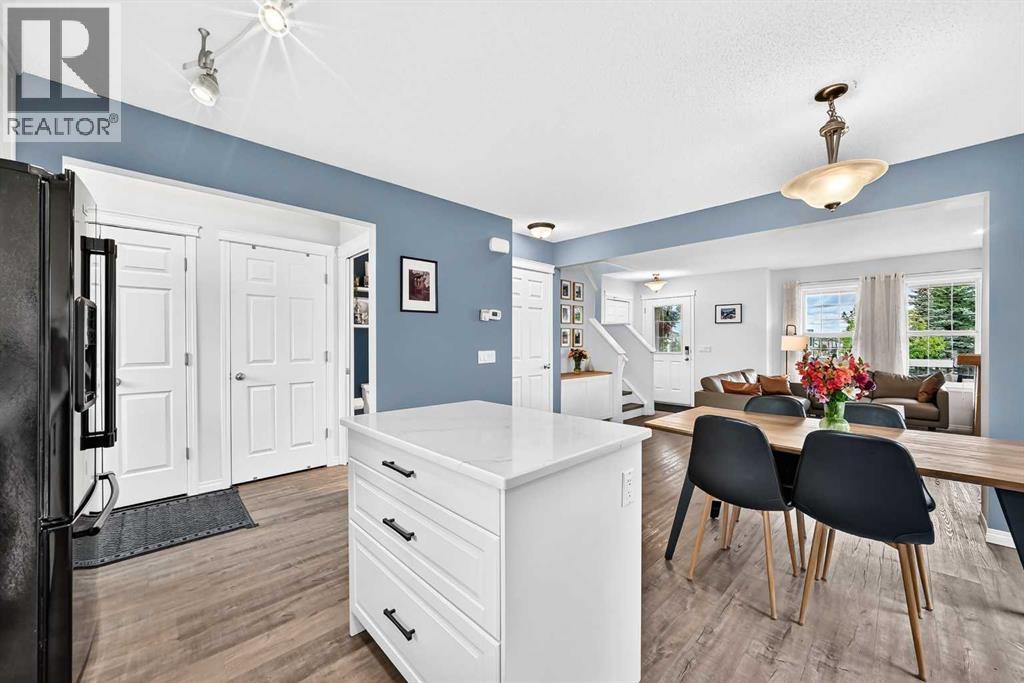 265 Everglen Rise SW