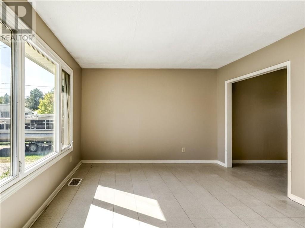 35-35a Fir Street, Onaping, Ontario  P0M 2R0 - Photo 38 - 2130678
