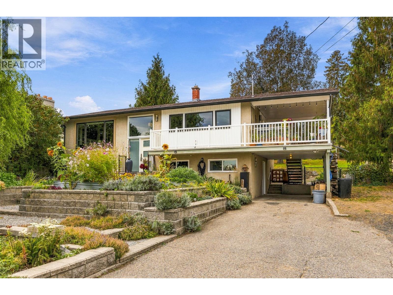 2350 Thacker Drive, West Kelowna, British Columbia