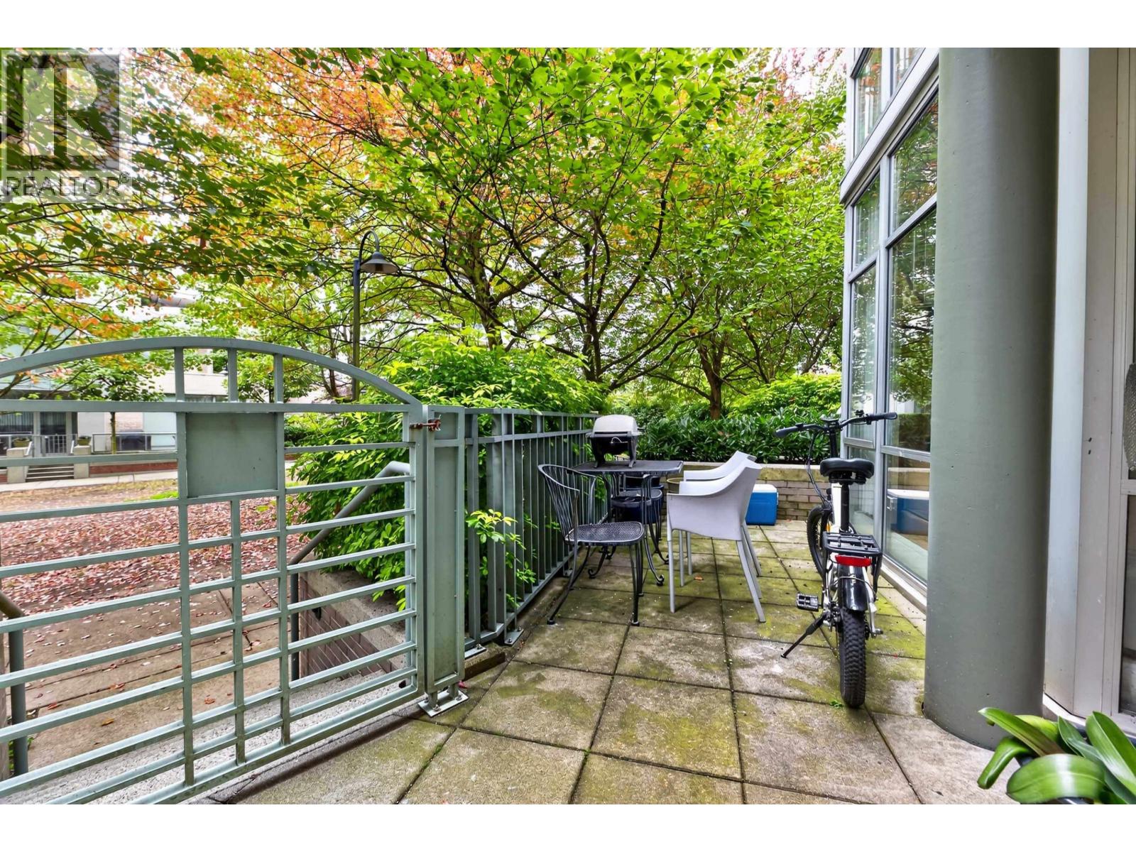 Th108 1288 Marinaside Crescent, Vancouver, British Columbia  V6Z 2W5 - Photo 11 - R3170359