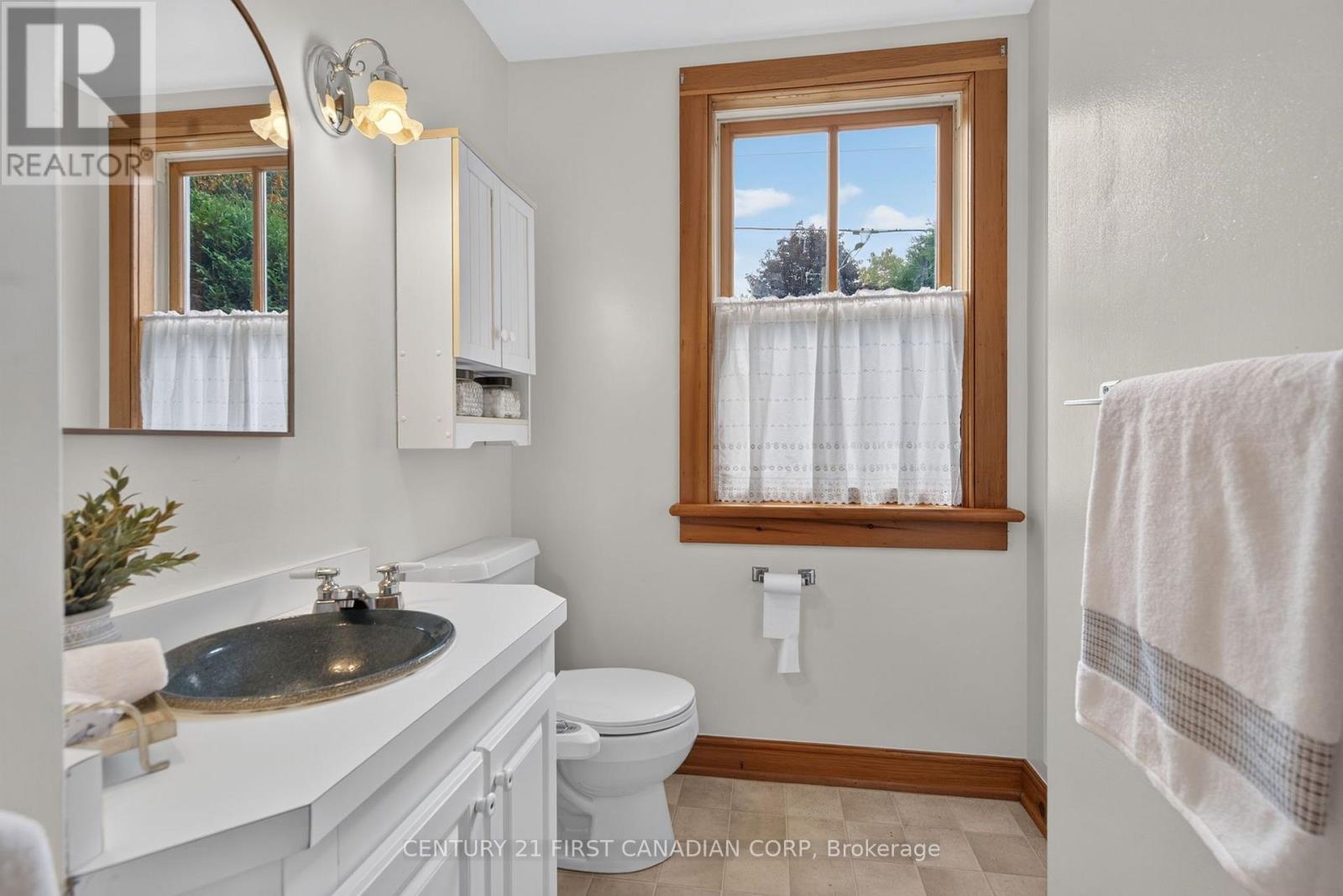 10290 Ilderton Road, Middlesex Centre, Ontario  N0M 2A0 - Photo 21 - X13840354