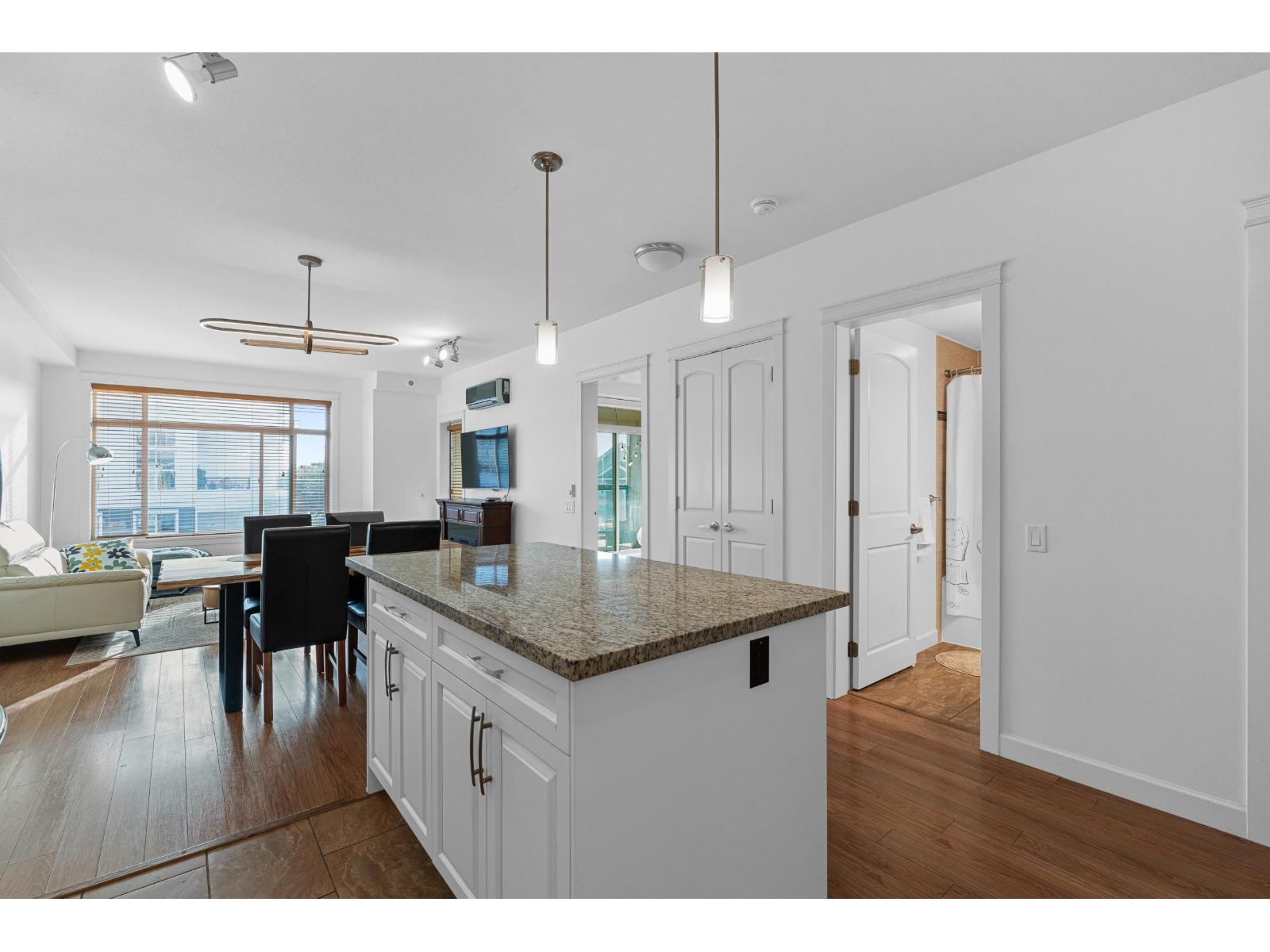 405 8157 207 Street, Langley, British Columbia  V2S 0V4 - Photo 6 - R3169167