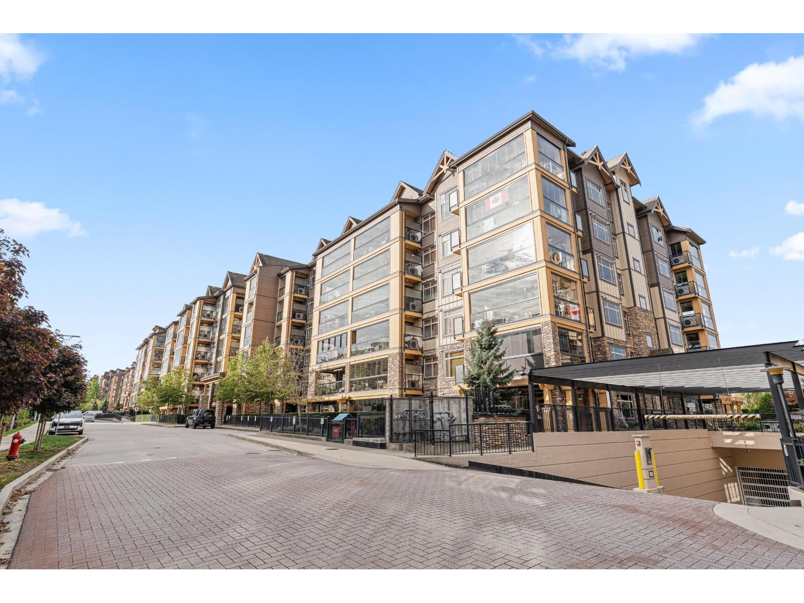 405 8157 207 Street, Langley, British Columbia  V2S 0V4 - Photo 1 - R3169167