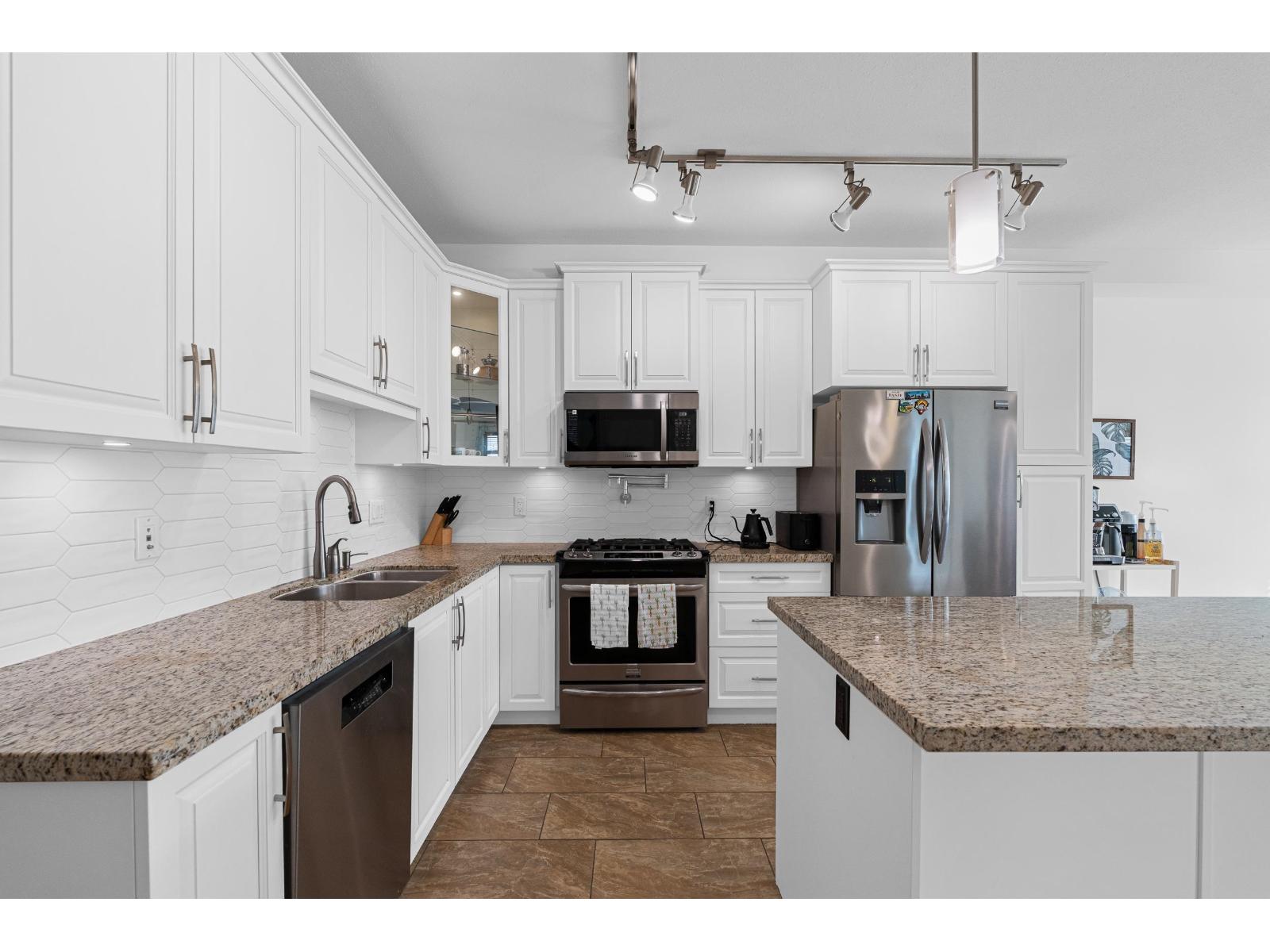 405 8157 207 Street, Langley, British Columbia  V2S 0V4 - Photo 5 - R3169167