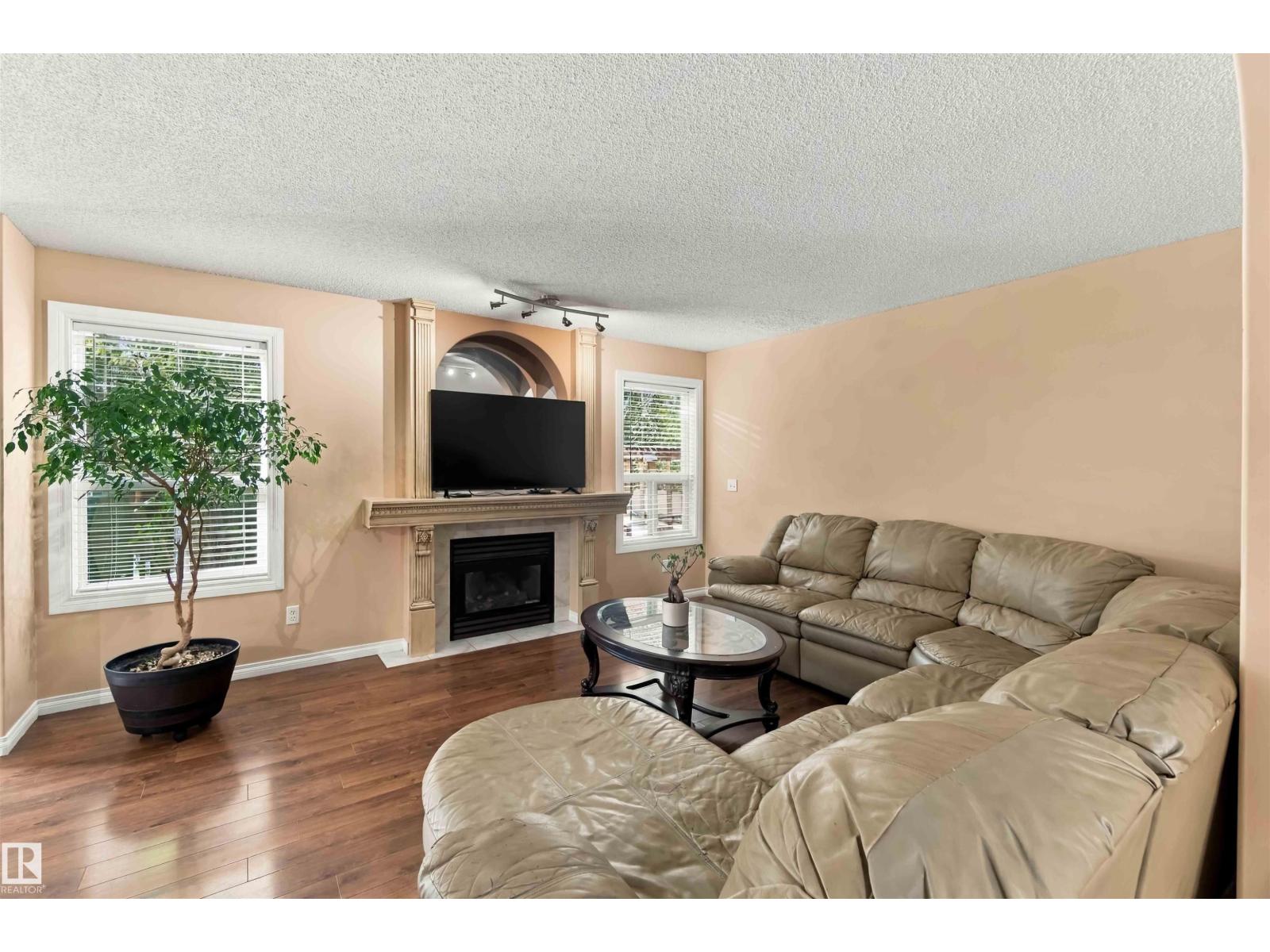 50 WESTWOOD WY