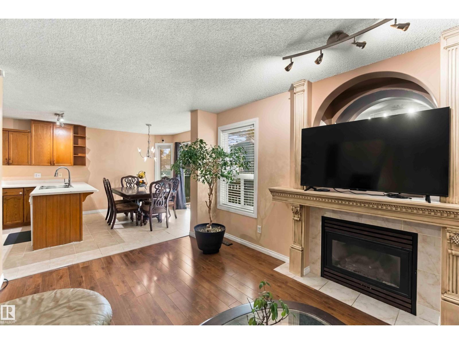 50 WESTWOOD WY