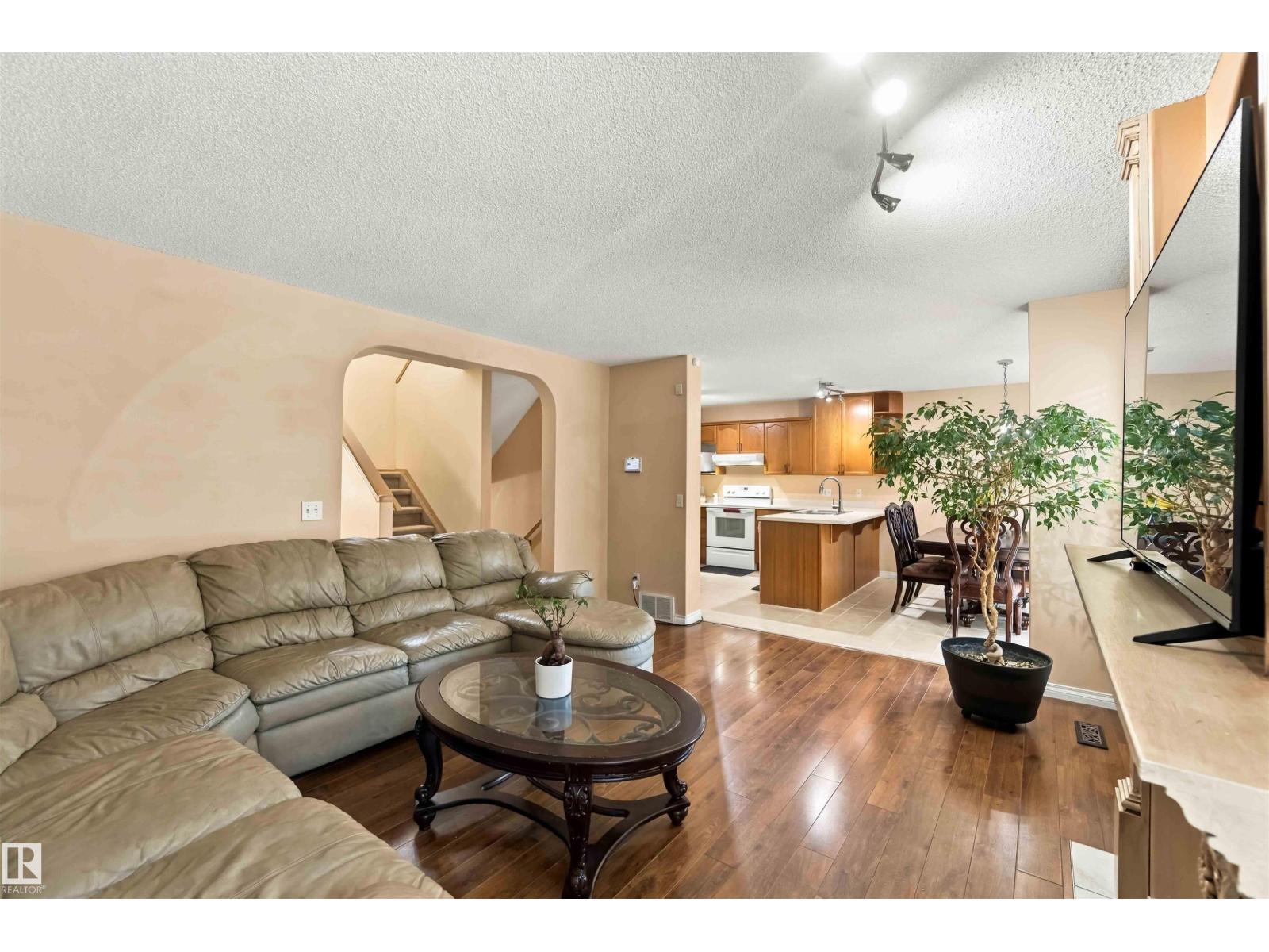 50 WESTWOOD WY