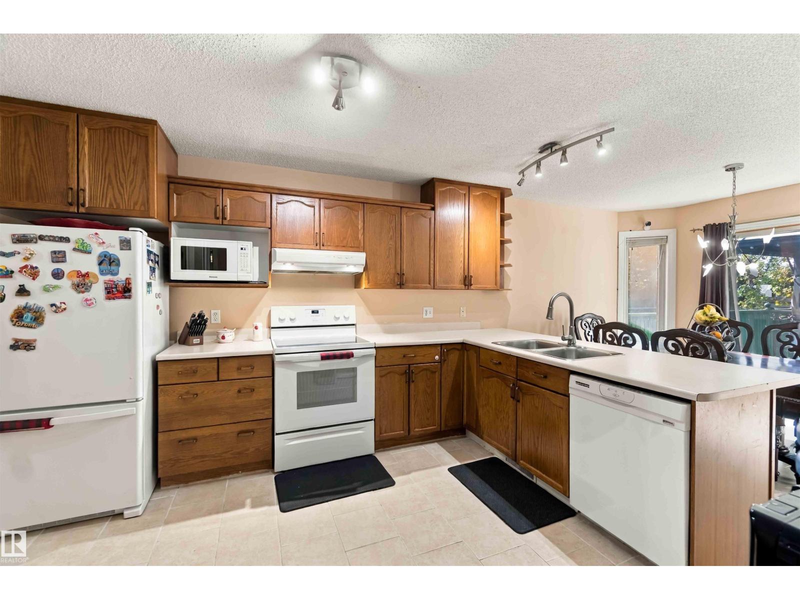 50 WESTWOOD WY