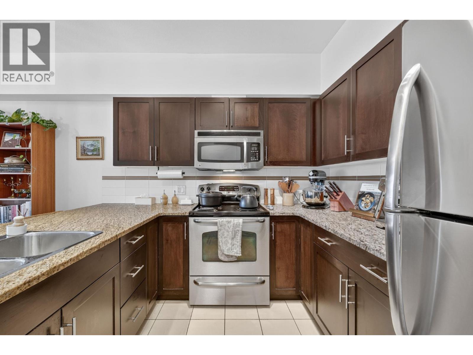 1350 Ridgeway Drive Unit# 302, Kelowna, British Columbia  V1Y 9T8 - Photo 9 - 10401670