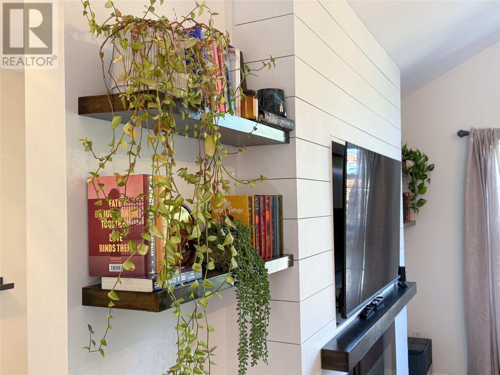 20 Lakeshore Drive, Pasadena — photo 15