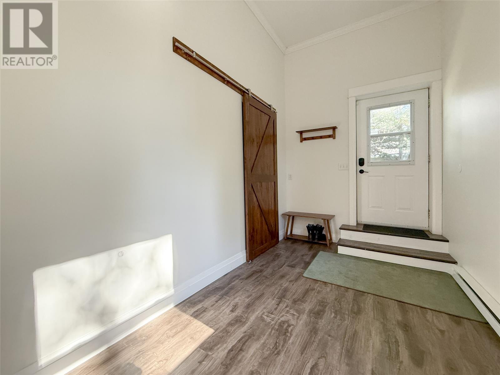 20 Lakeshore Drive, Pasadena — photo 2