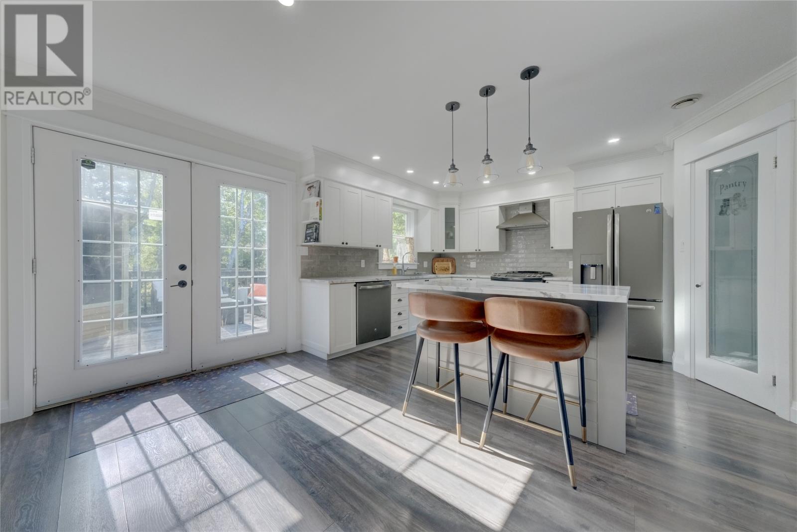 20 Lakeshore Drive, Pasadena — photo 5
